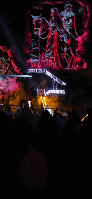 Видеомэппинг на скалах