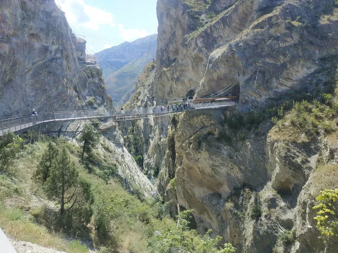 Вид на каньон с площадки